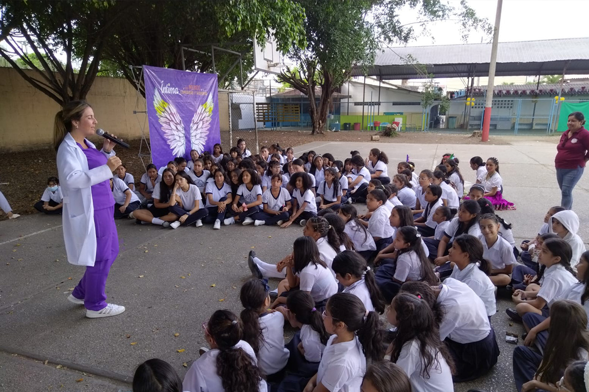 Rompamos el ciclo educando - Íntima Ecuador